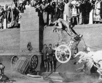 Joe Canutt, Yakima’s son, as Charlton’s stunt double 
